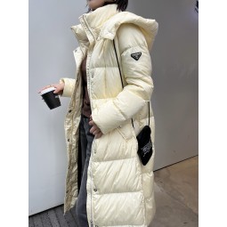 프라다 롱 구스패딩