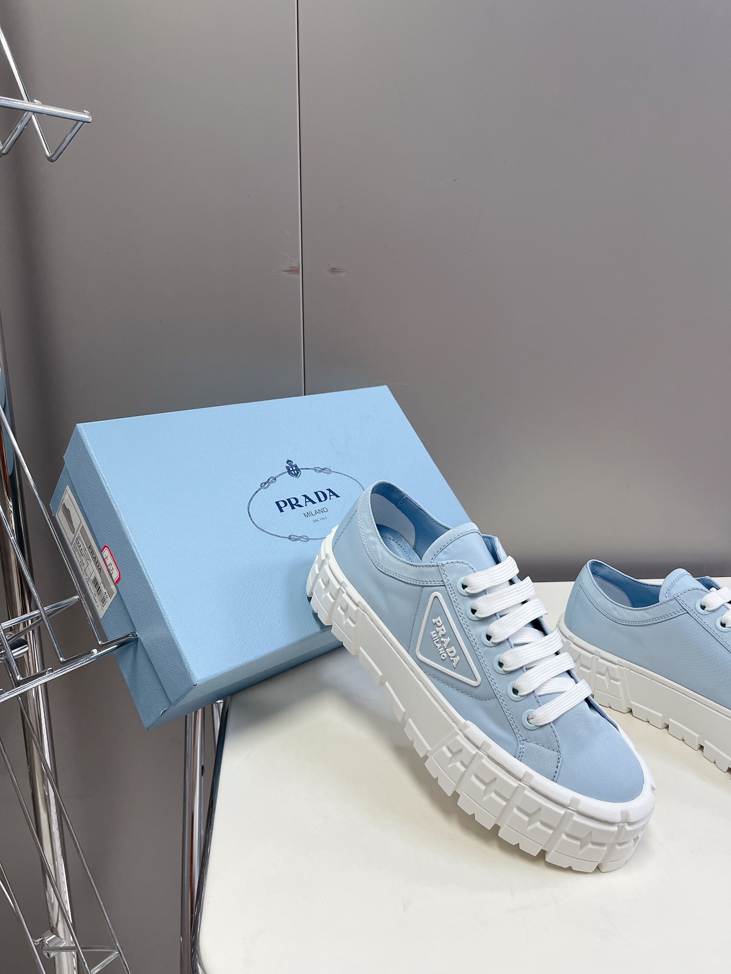 프라다 스니커즈