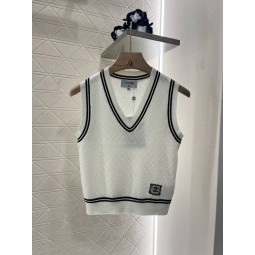 샤넬 V넥 민소매