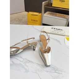펜디 슬림샌들