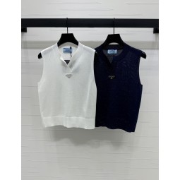 프라다 민소매티셔츠