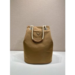 프라다 마리너 스몰 리나일론 버킷백