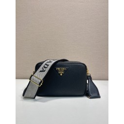 프라다 카메라백